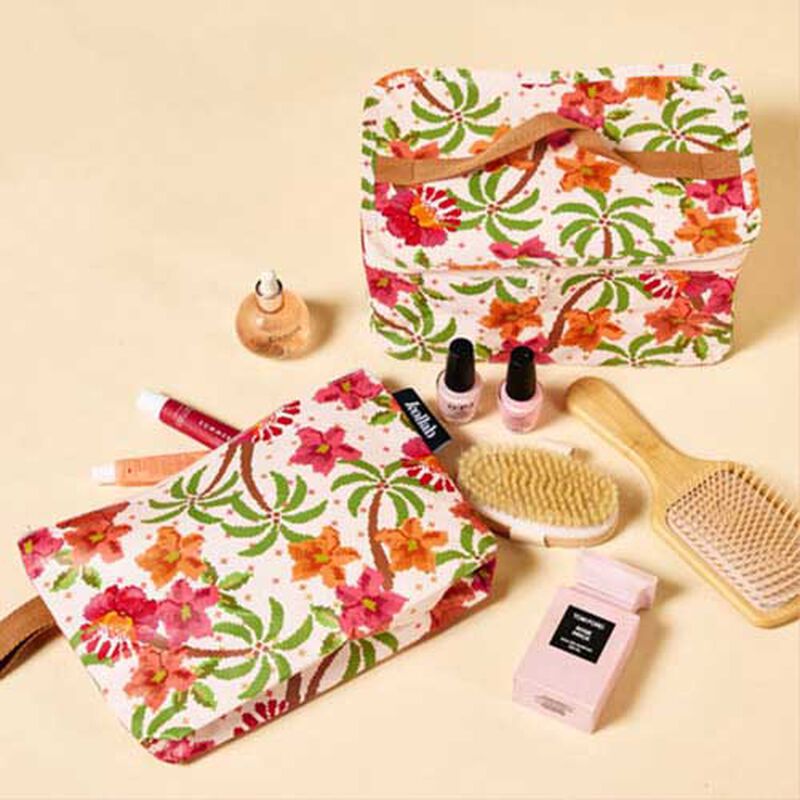 Kollab Clutch Hibiscus Retreat image number 1